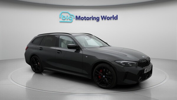 Used BMW 3 Series 2023 for sale - 76306936: Photo 2