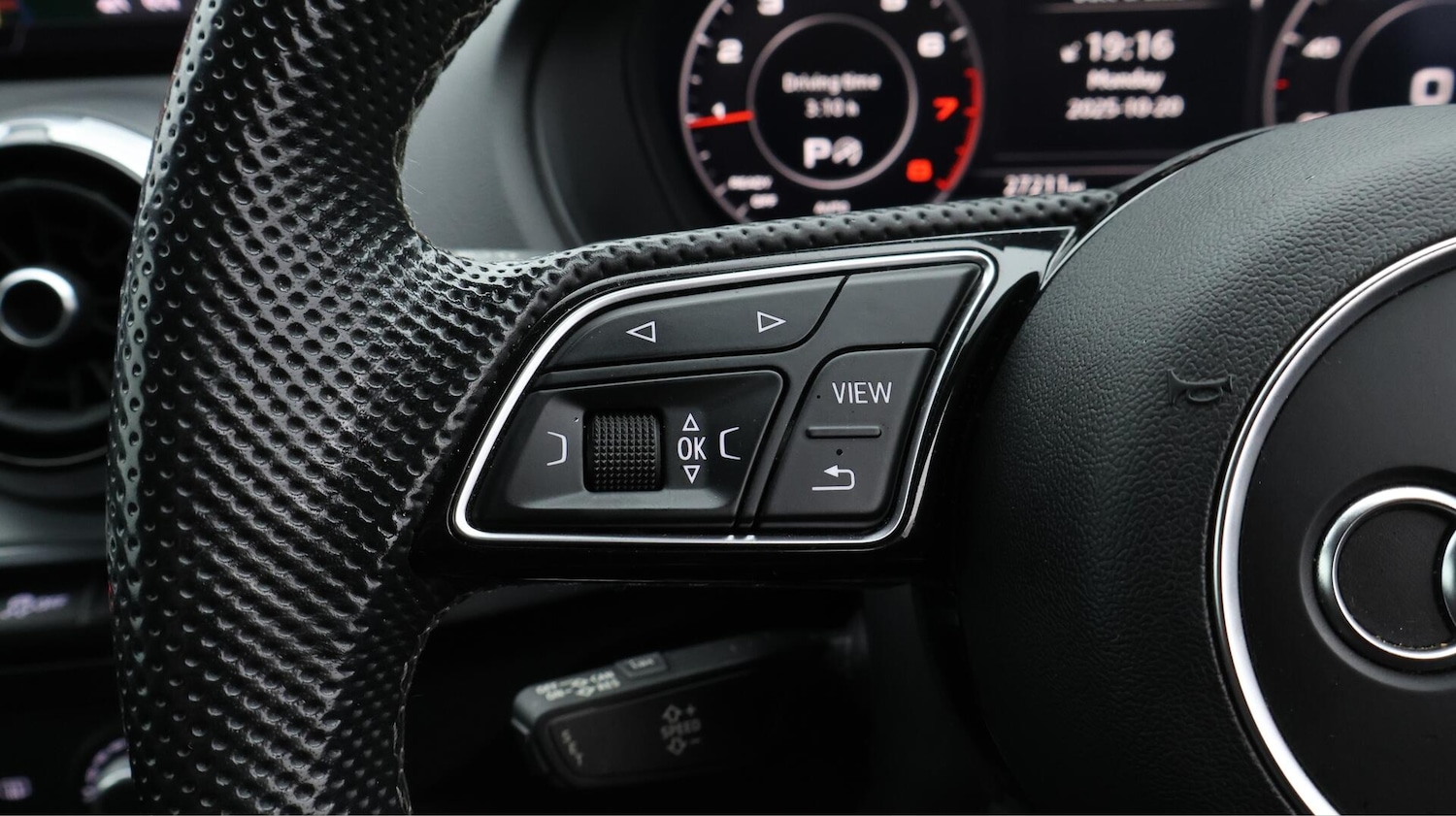 Used Audi Q2 2021 for sale - 76371435: Photo 25