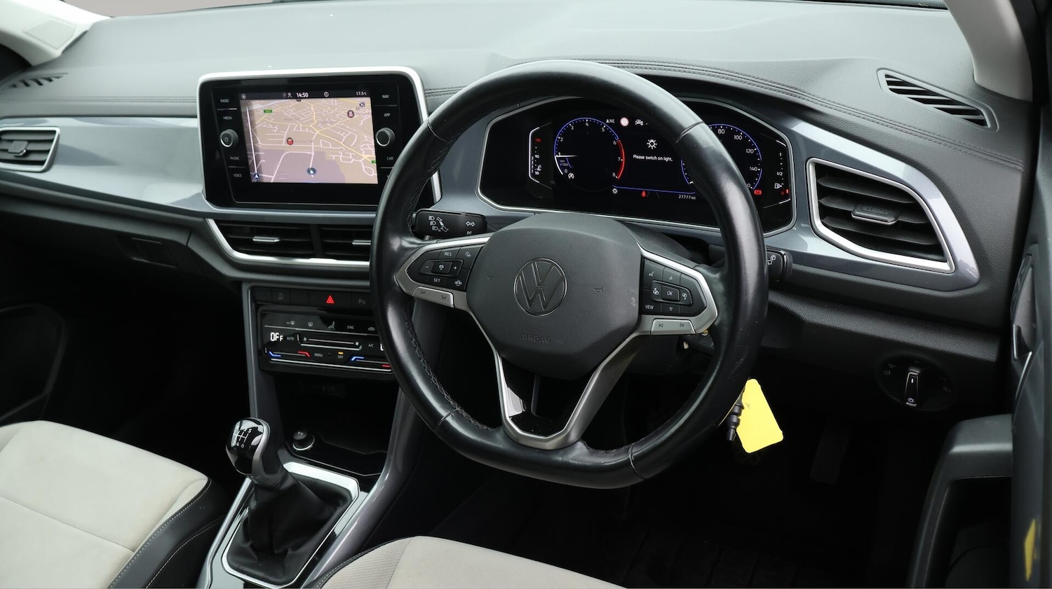 Used Volkswagen T-Roc 2022 for sale - 76370542: Photo 10