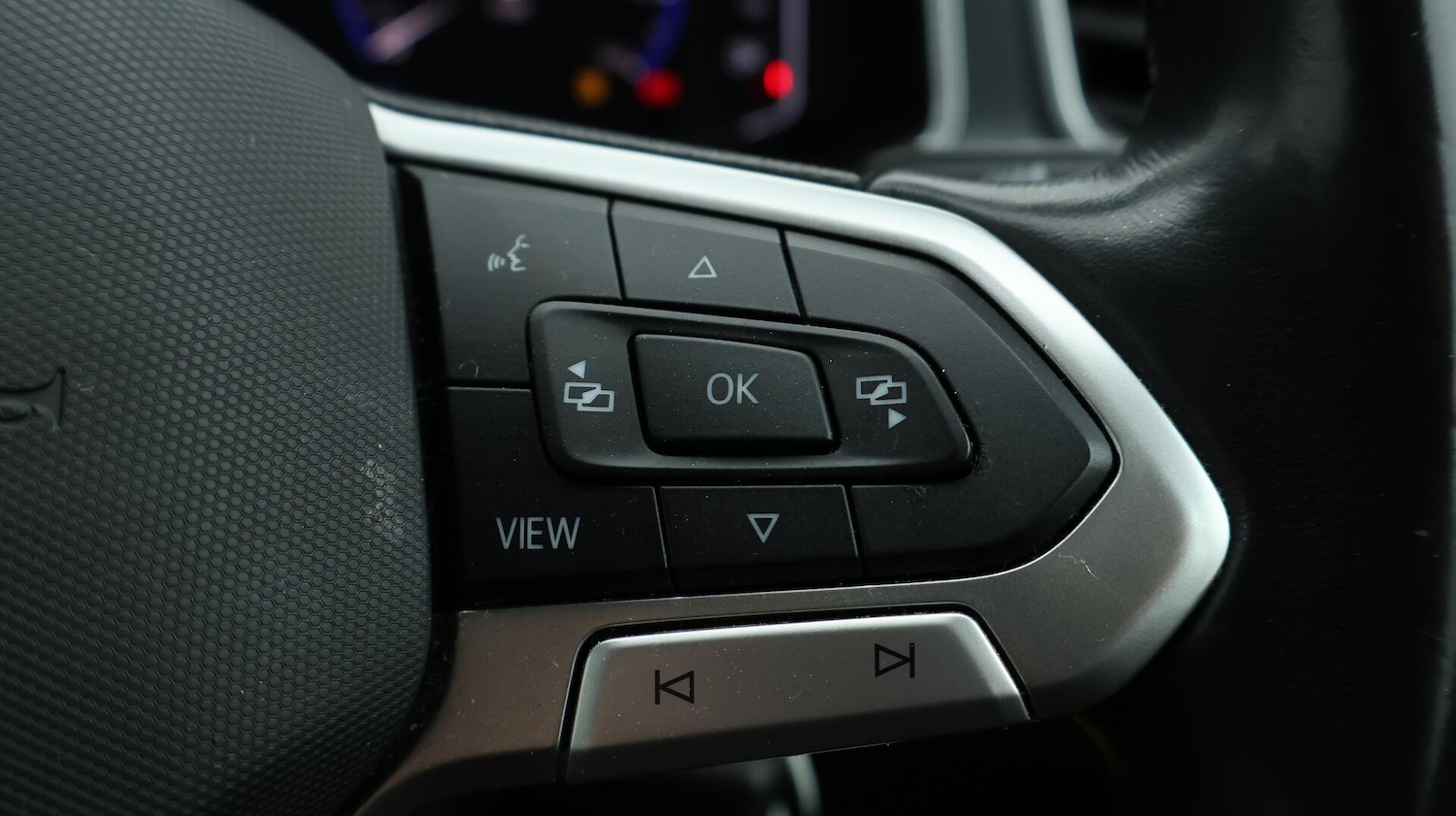 Used Volkswagen T-Roc 2022 for sale - 76370542: Photo 24