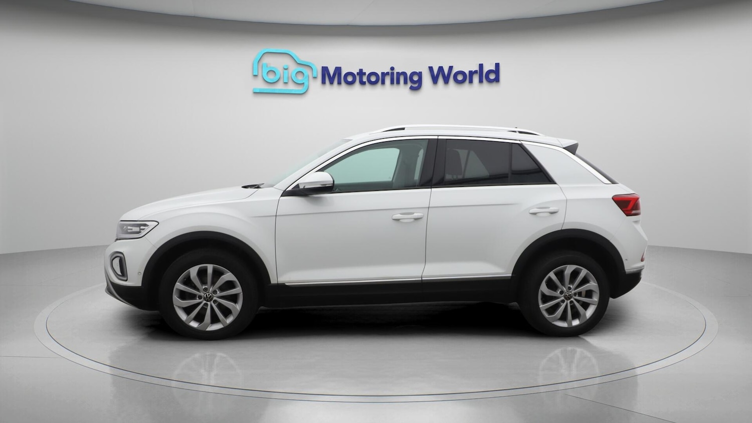 Used Volkswagen T-Roc 2022 for sale - 76370542: Photo 5