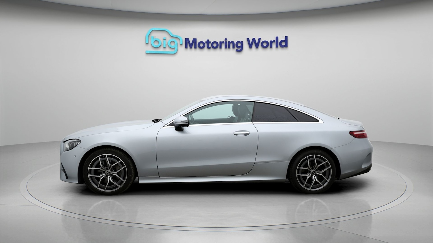 Used Mercedes-Benz E Class for sale - 77296378: Photo 4