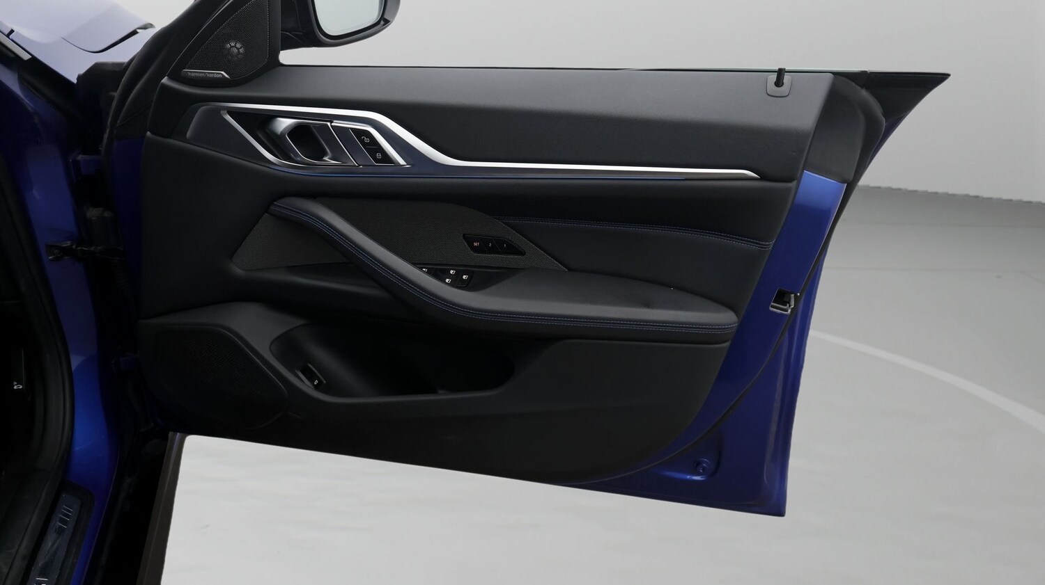 Used BMW i4 2023 for sale - 77603898: Photo 15