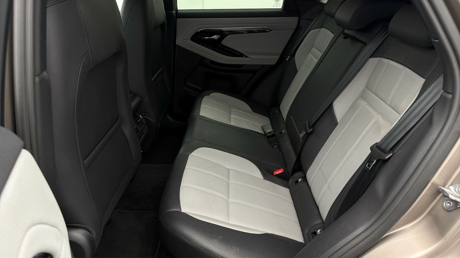 Used Land Rover Range Rover Evoque 2023 for sale - 78012439: Photo 15