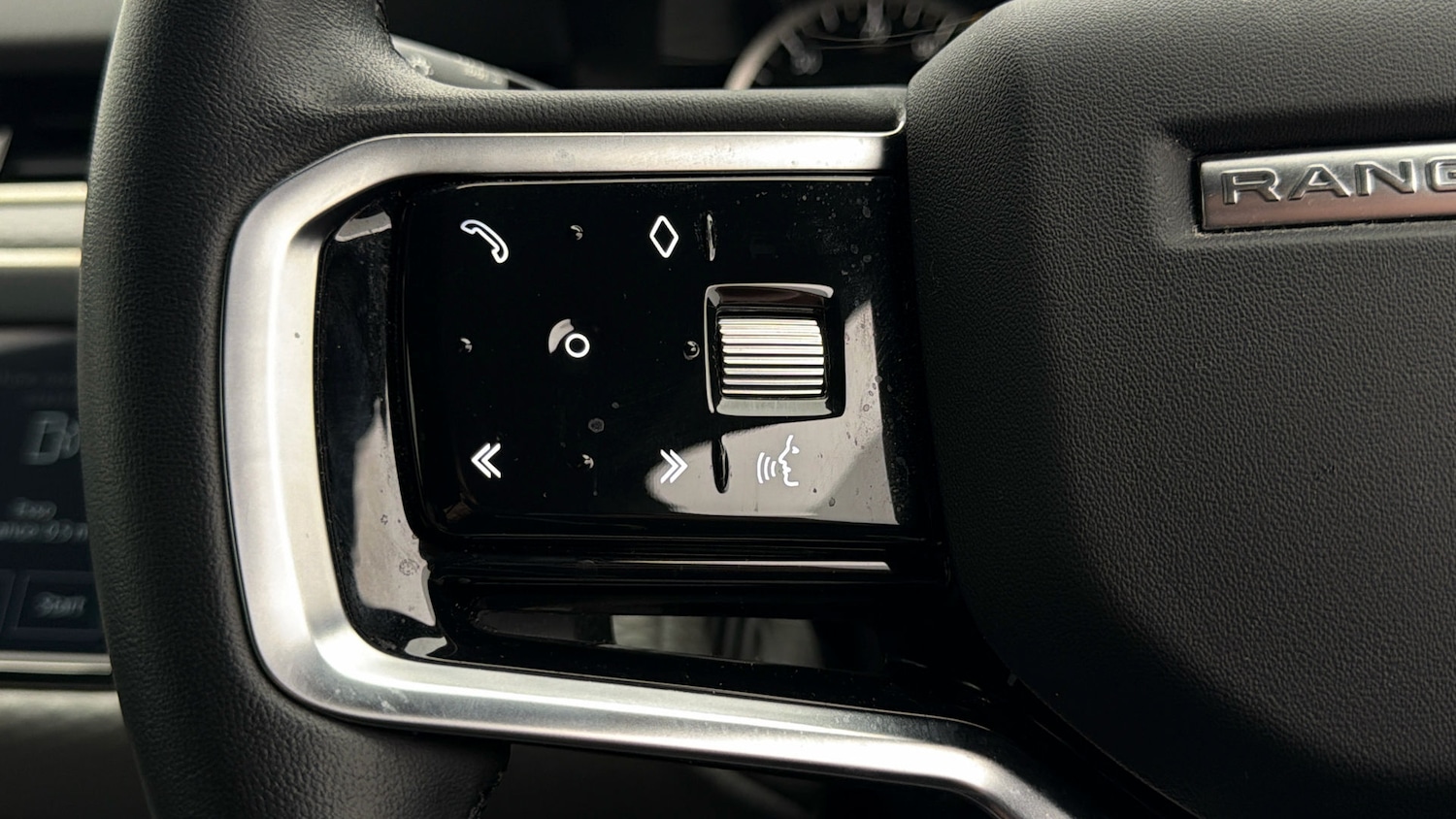 Used Land Rover Range Rover Evoque 2023 for sale - 78012439: Photo 23