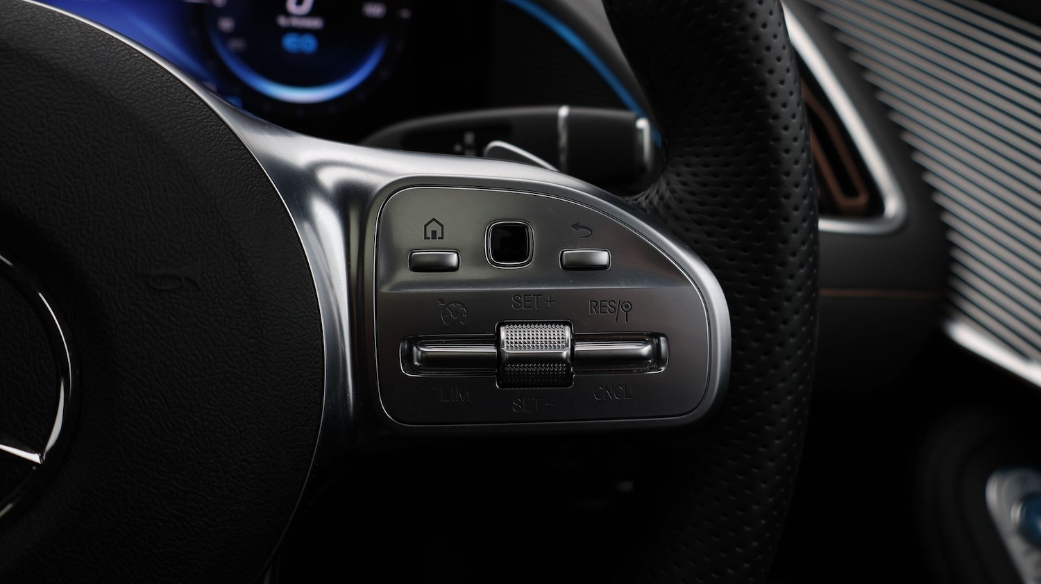 Used Mercedes-Benz EQC for sale - 77247206: Photo 29