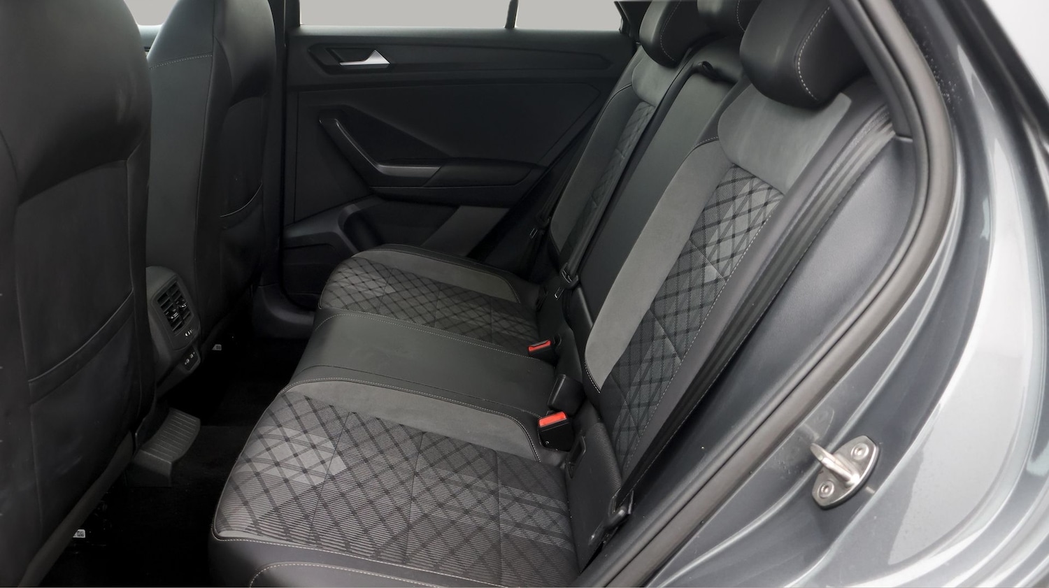 Used Volkswagen T-Roc 2022 for sale - 77747591: Photo 16