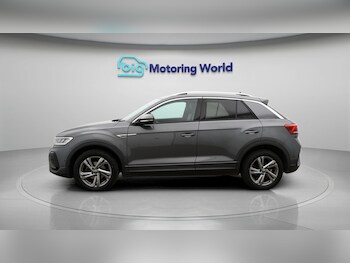 Used Volkswagen T-Roc 2022 for sale - 77747591: Photo