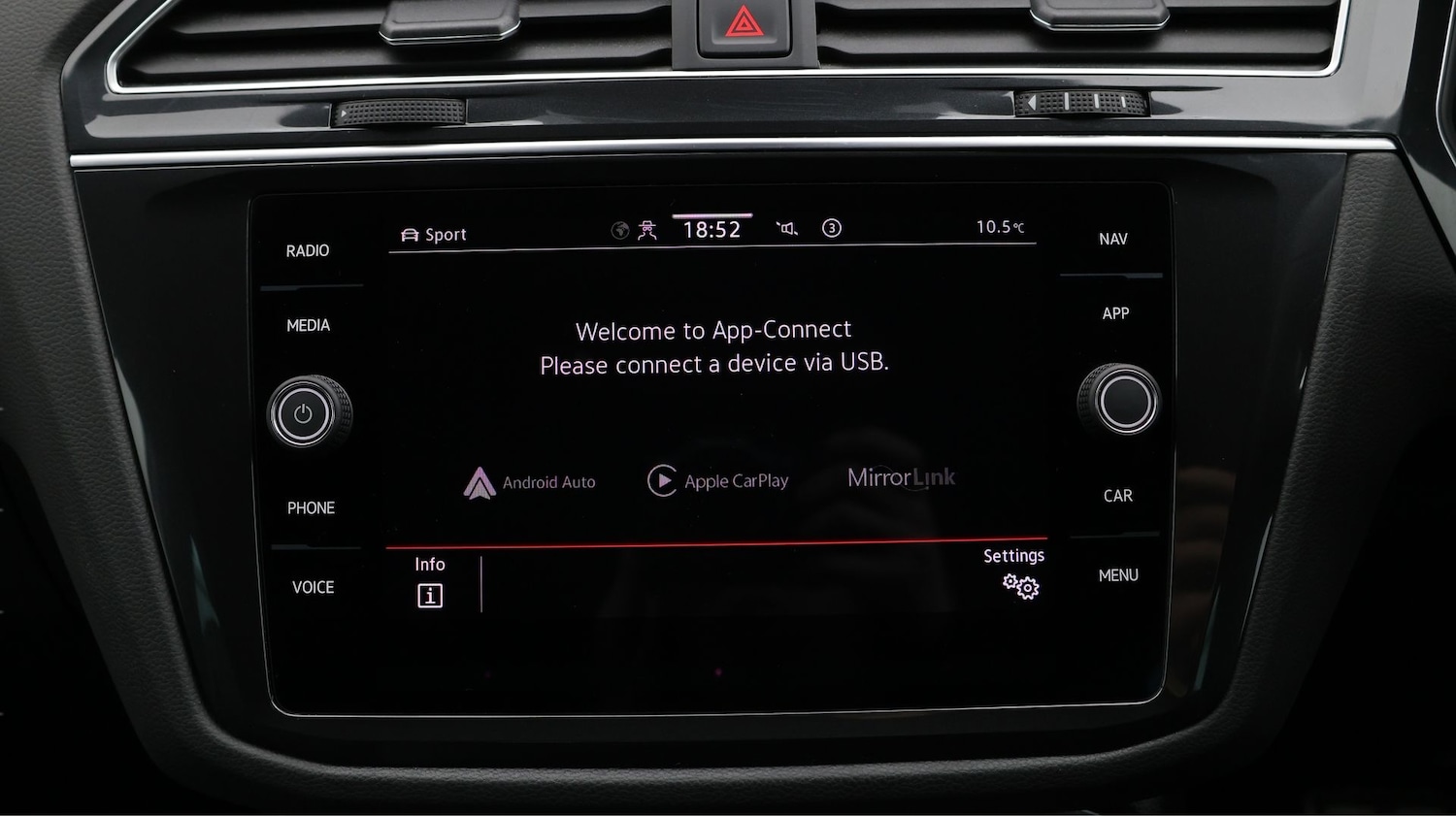 Used Volkswagen Tiguan 2022 for sale - 77760402: Photo 24