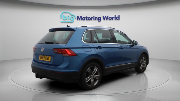 Used Volkswagen Tiguan 2019 for sale - 76283763: Photo 8