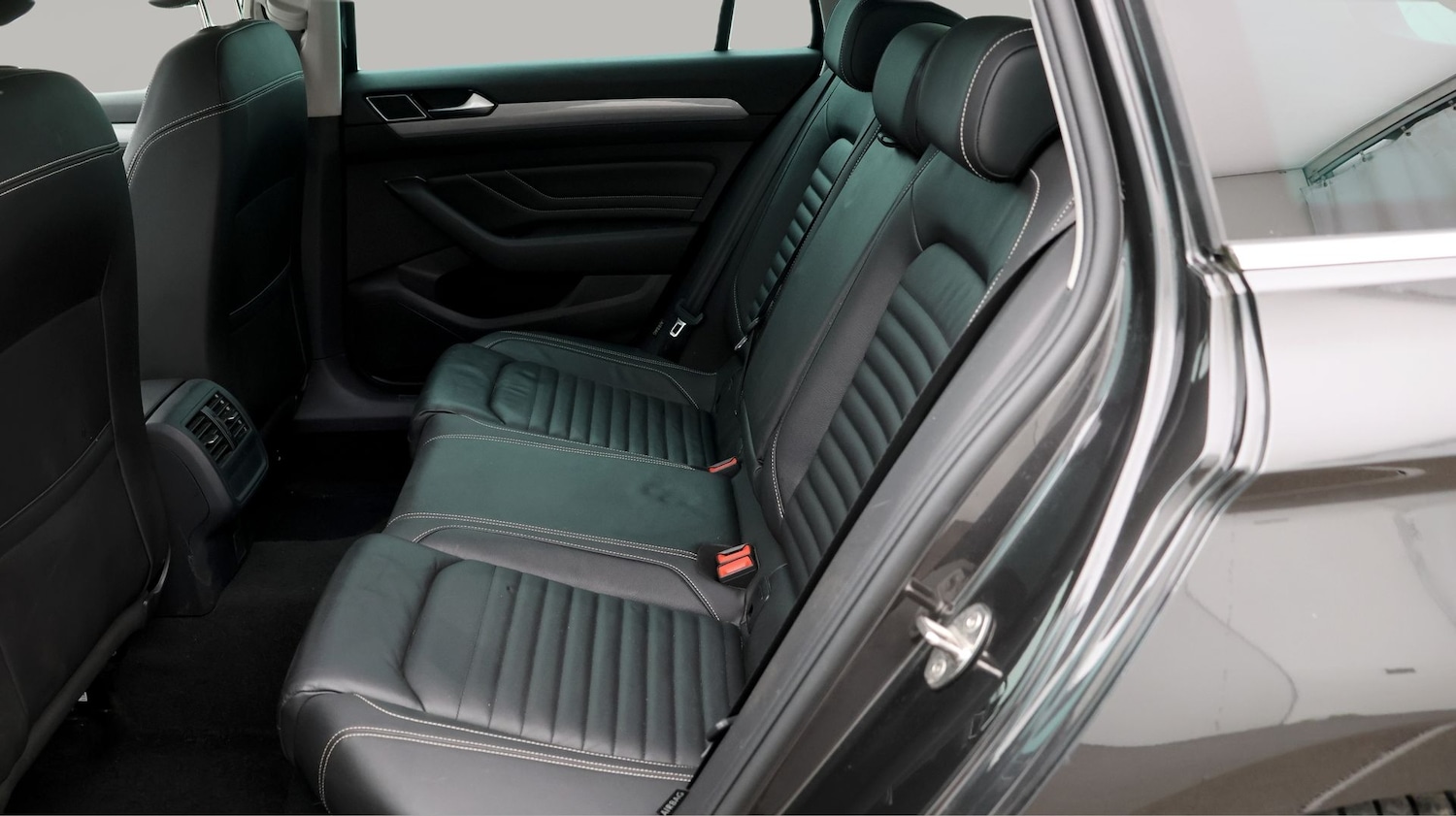 Used Volkswagen Passat 2023 for sale - 77247748: Photo 16