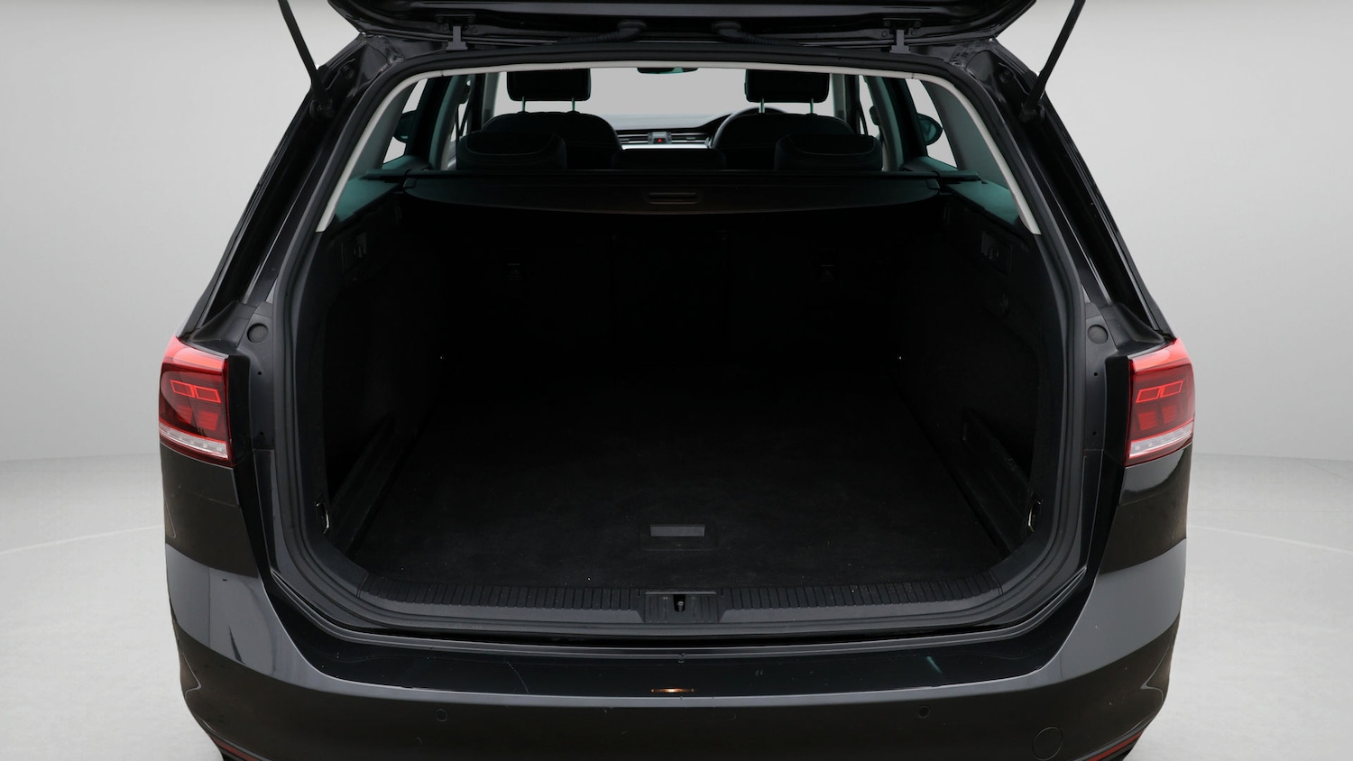 Used Volkswagen Passat 2023 for sale - 77247748: Photo 17