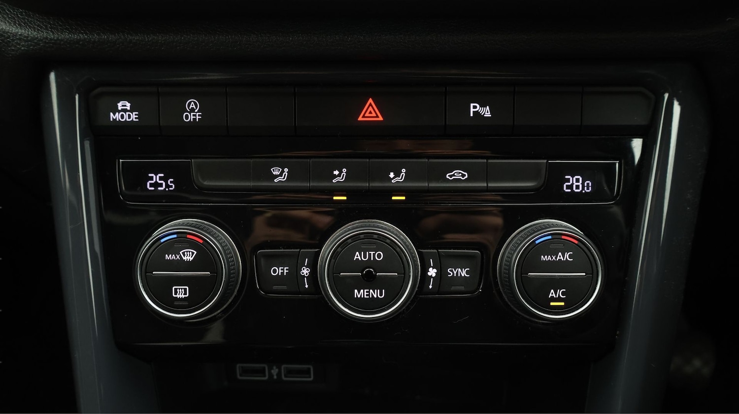 Used Volkswagen T-Roc 2019 for sale - 77492765: Photo 12