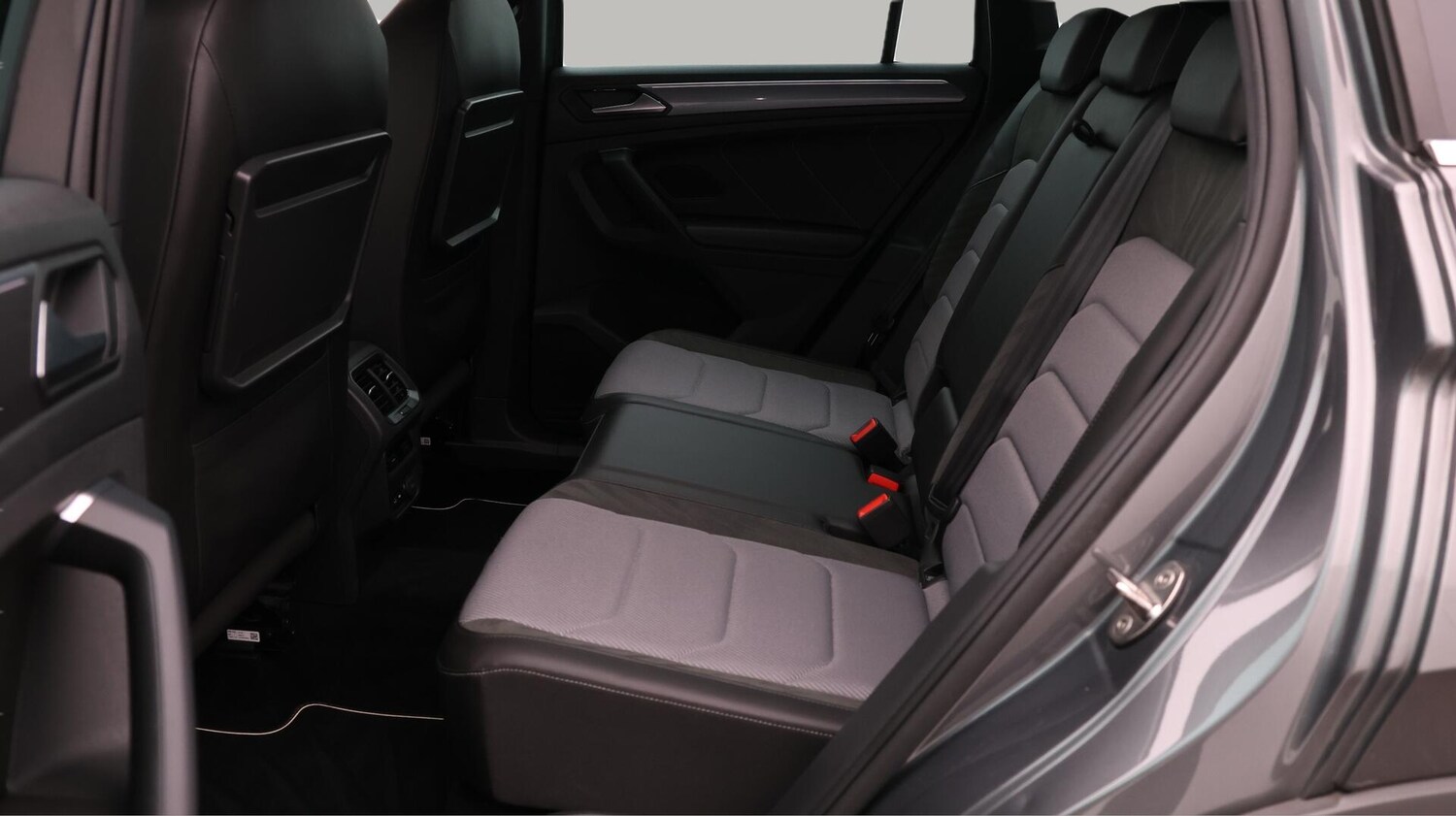 Used Volkswagen Tiguan 2019 for sale - 76613278: Photo 17