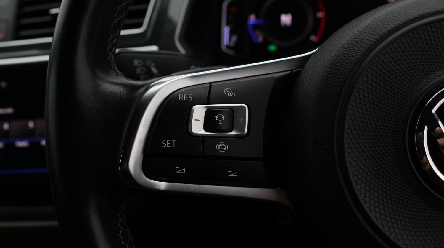 Used Volkswagen Tiguan 2019 for sale - 76613278: Photo 24