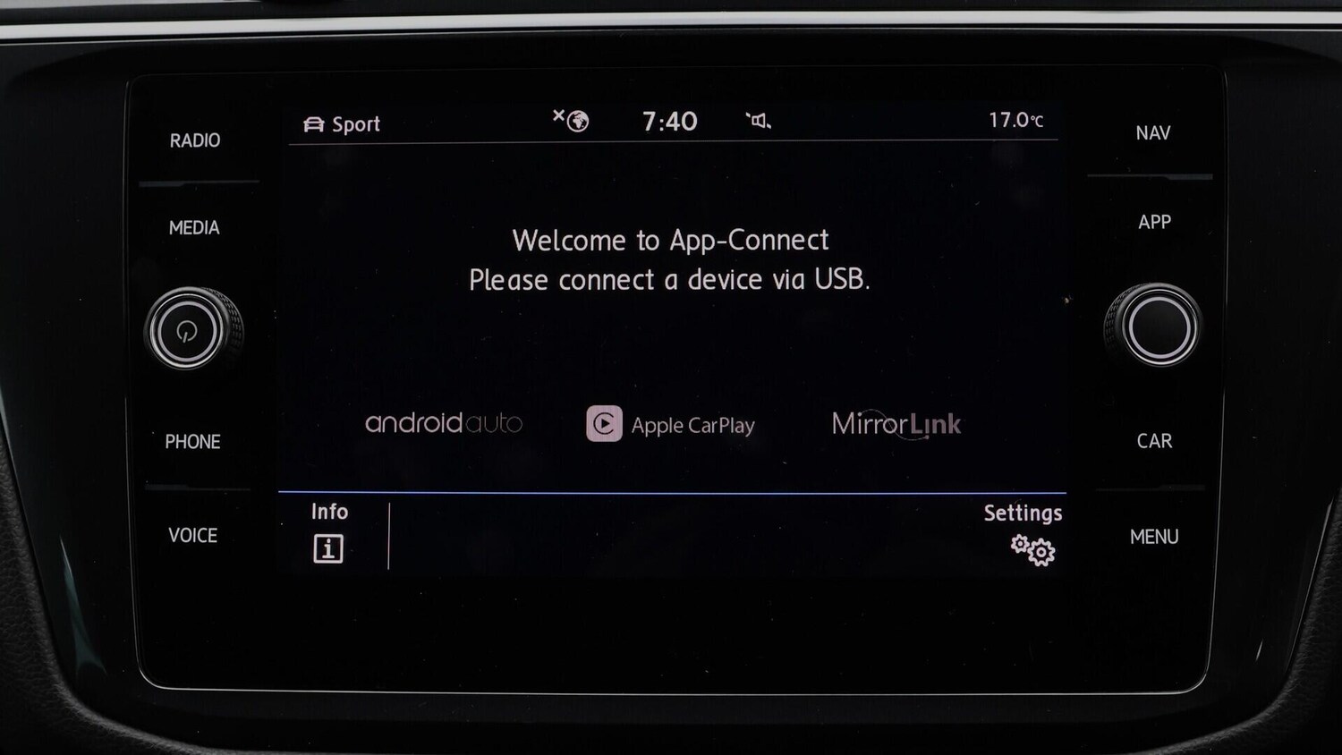 Used Volkswagen Tiguan 2019 for sale - 76613278: Photo 27