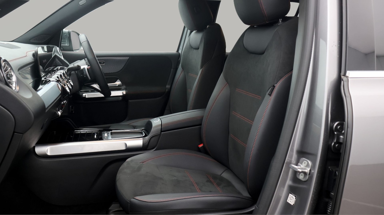 Used Mercedes-Benz EQB 2024 for sale - 77746127: Photo 14