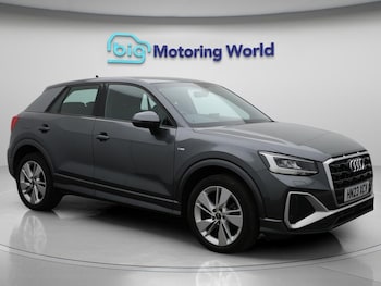 Audi - Q2