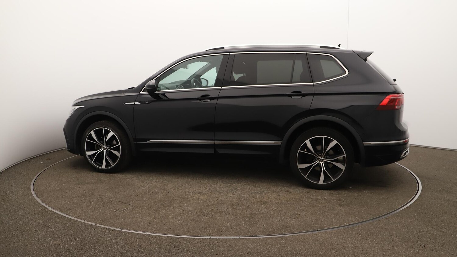 Used Volkswagen Tiguan Allspace 2022 for sale - 76085024: Photo 61