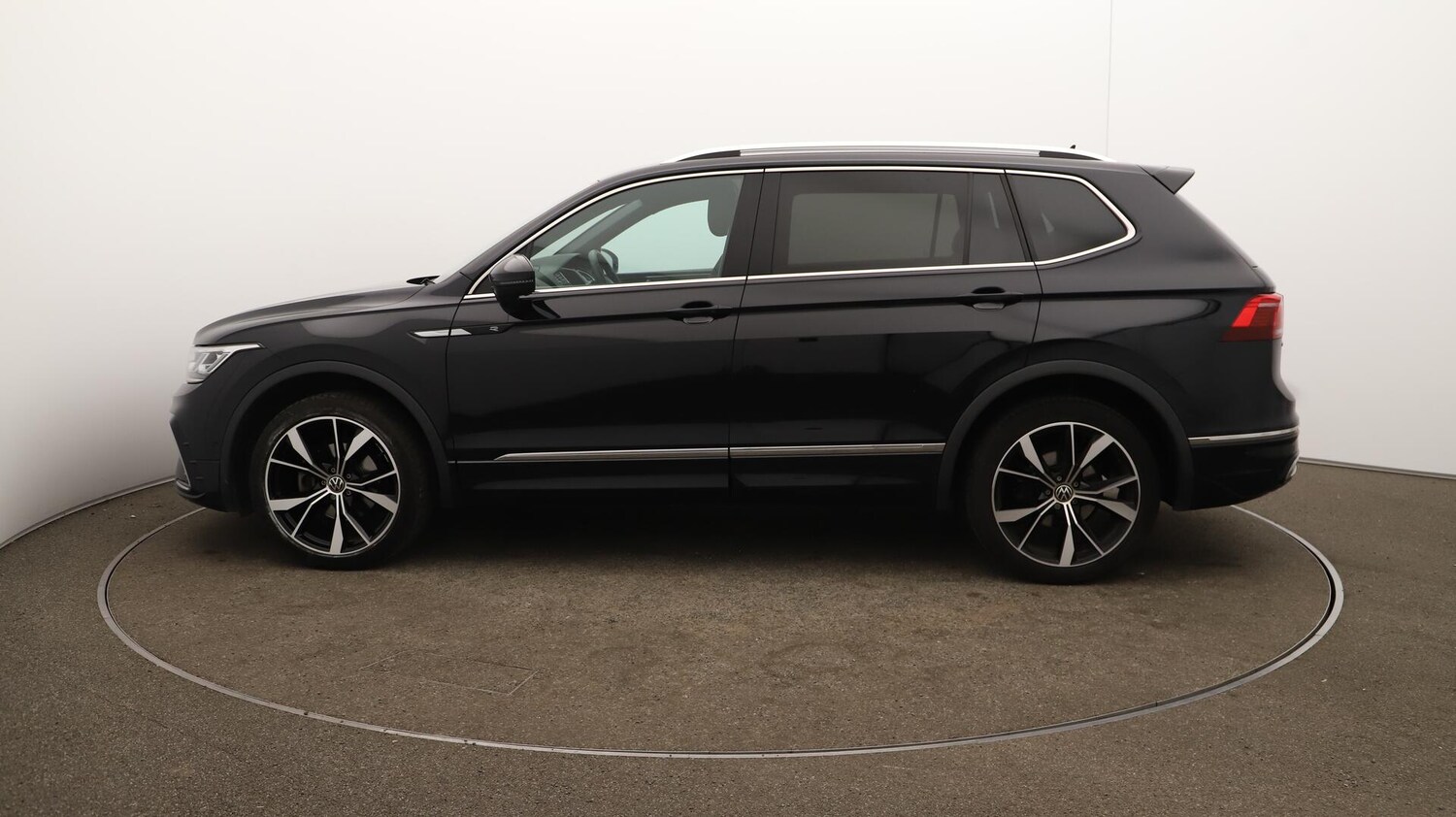 Used Volkswagen Tiguan Allspace 2022 for sale - 76085024: Photo 67
