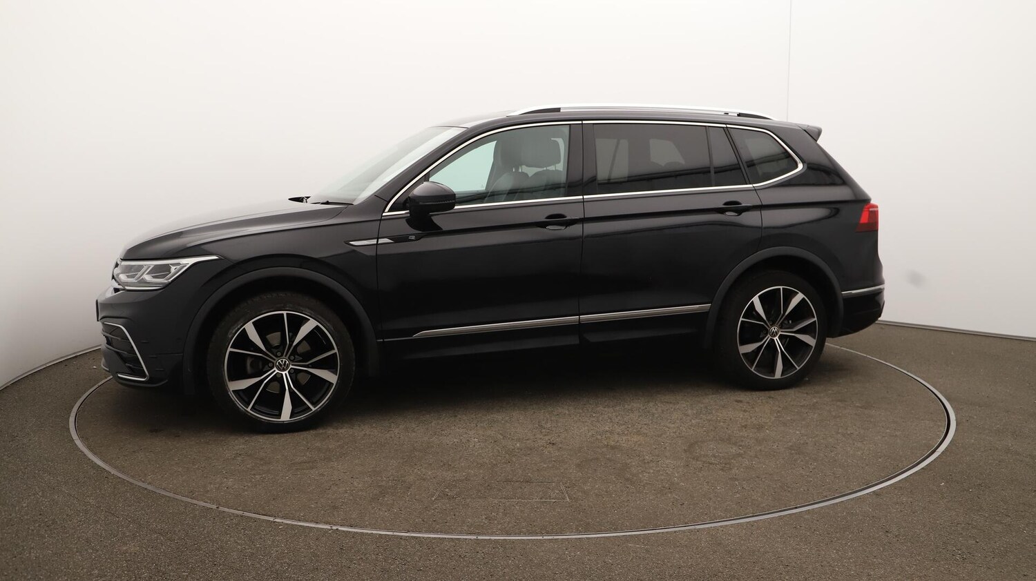 Used Volkswagen Tiguan Allspace 2022 for sale - 76085024: Photo 69