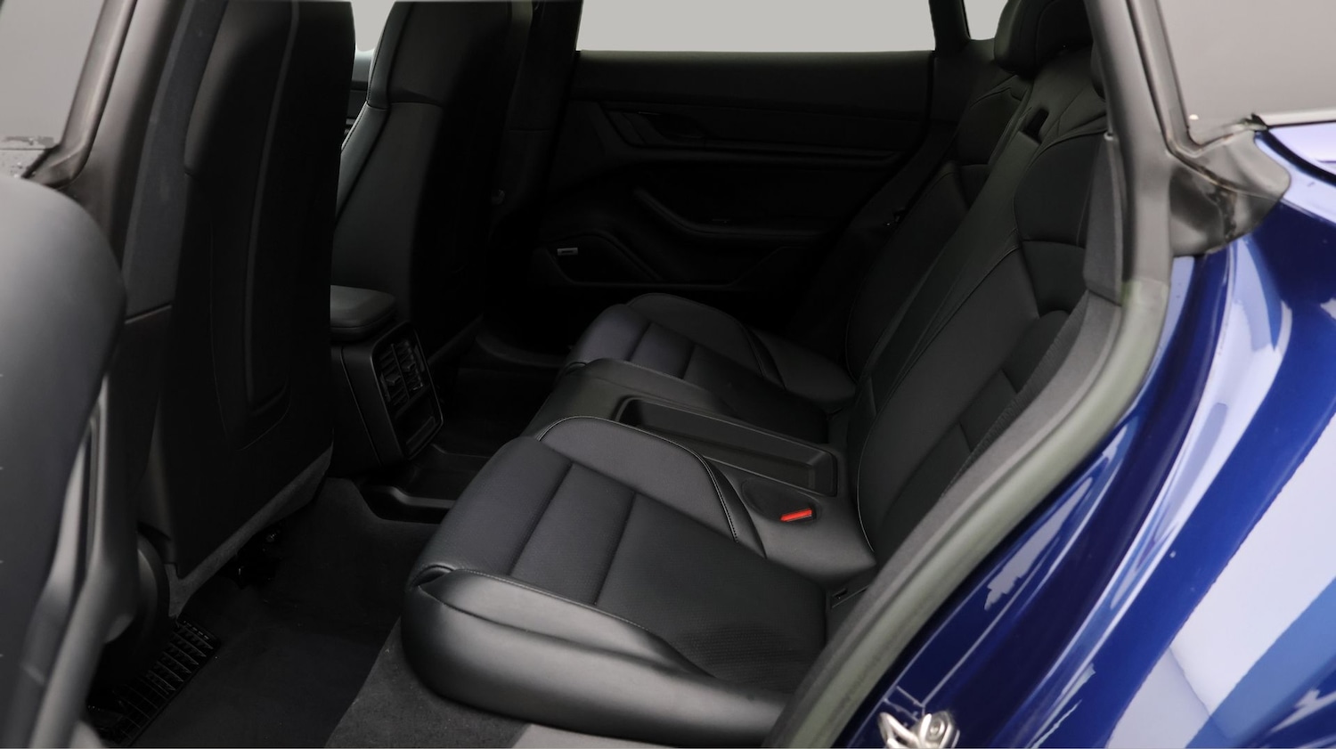 Used Porsche Taycan 2023 for sale - 77353868: Photo 16