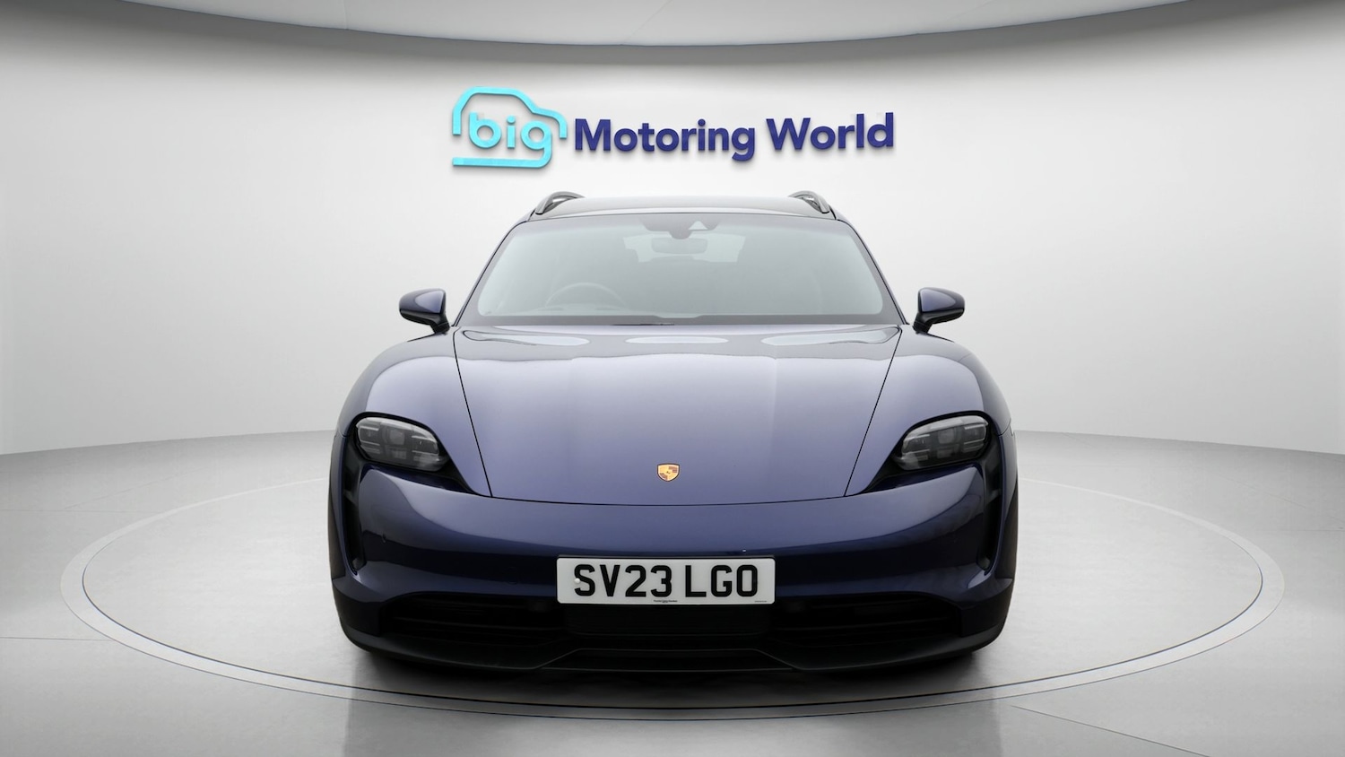 Used Porsche Taycan 2023 for sale - 77353868: Photo 2