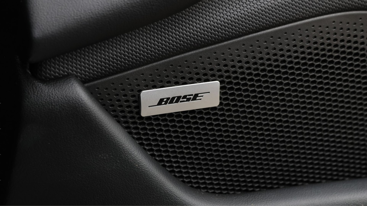 Used Porsche Taycan 2023 for sale - 77353868: Photo 21