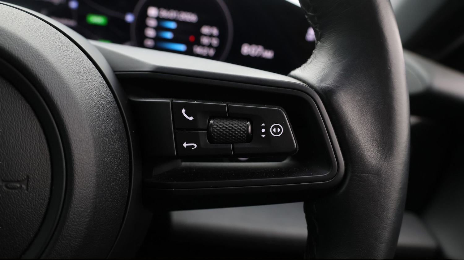 Used Porsche Taycan 2023 for sale - 77353868: Photo 25