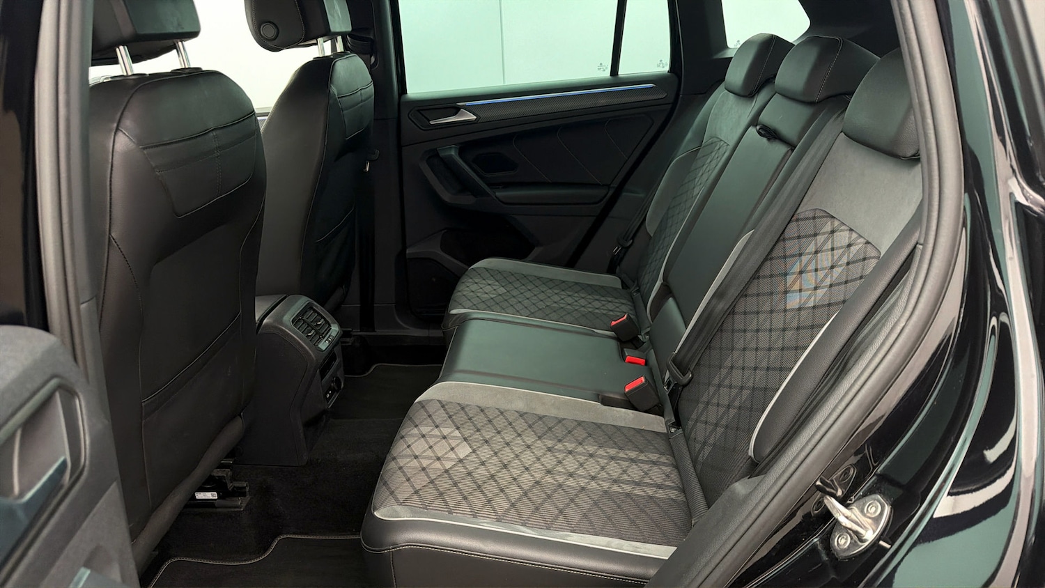 Used Volkswagen Tiguan 2024 for sale - 78039105: Photo 15