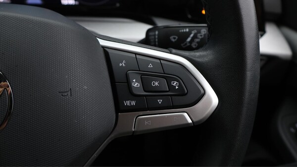Used Volkswagen Golf 2023 for sale - 75769016: Photo 24