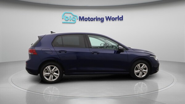 Used Volkswagen Golf 2023 for sale - 75769016: Photo 9
