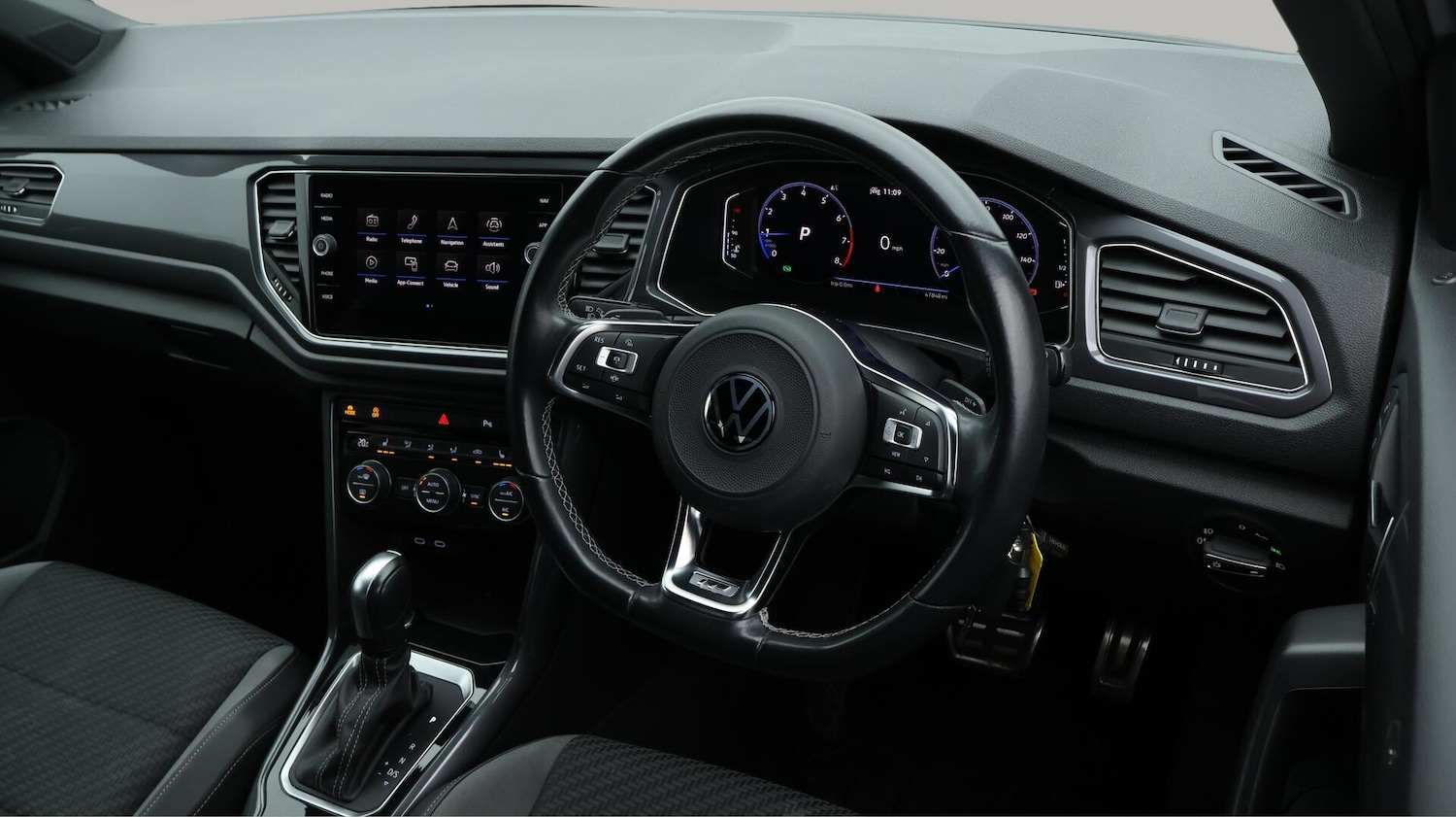 Used Volkswagen T-Roc 2021 for sale - 76259436: Photo 10