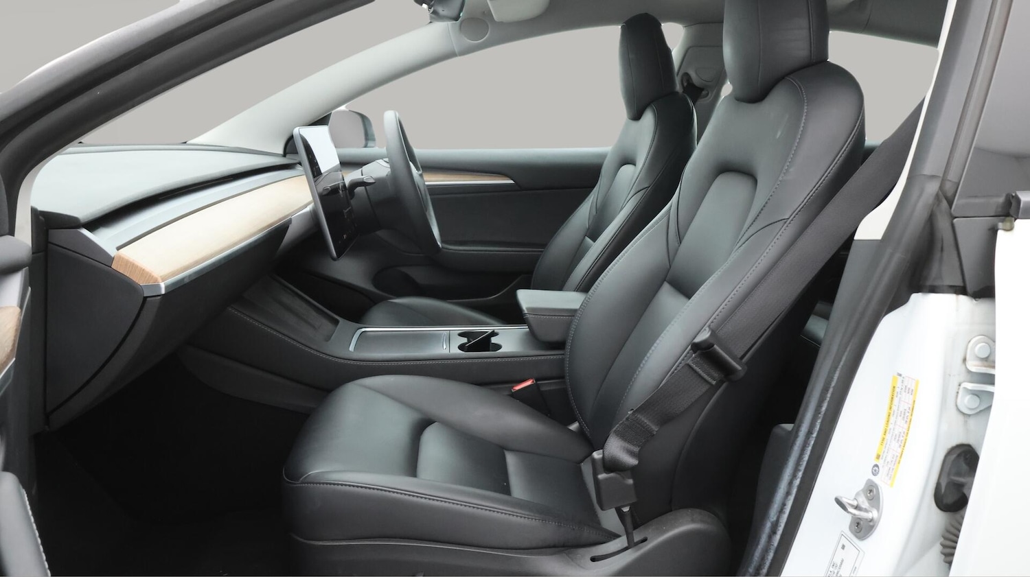 Used Tesla Model 3 2021 for sale - 76136852: Photo 15