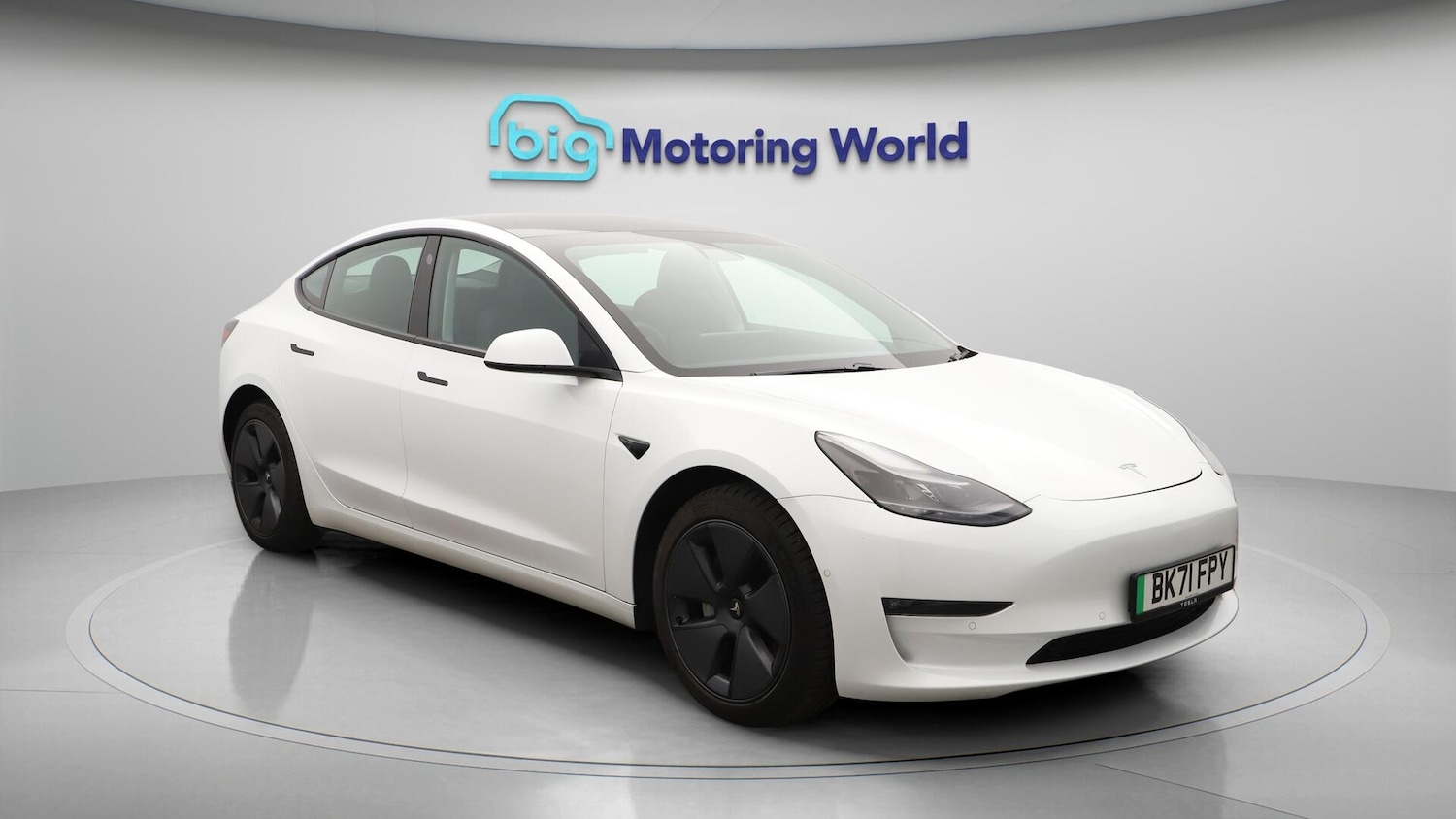 Used Tesla Model 3 2021 for sale - 76136852: Photo 2