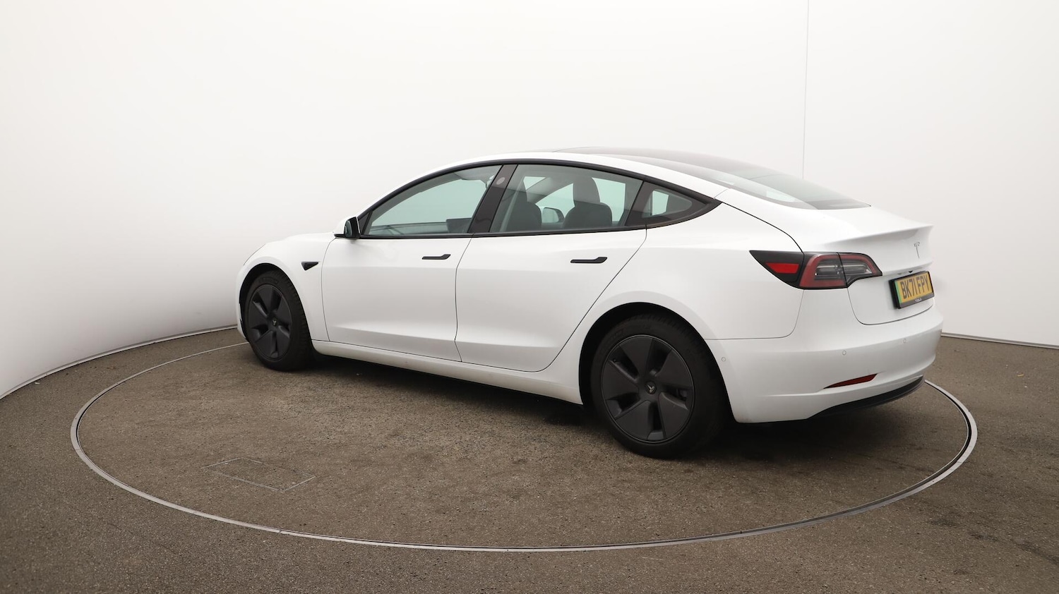 Used Tesla Model 3 2021 for sale - 76136852: Photo 31