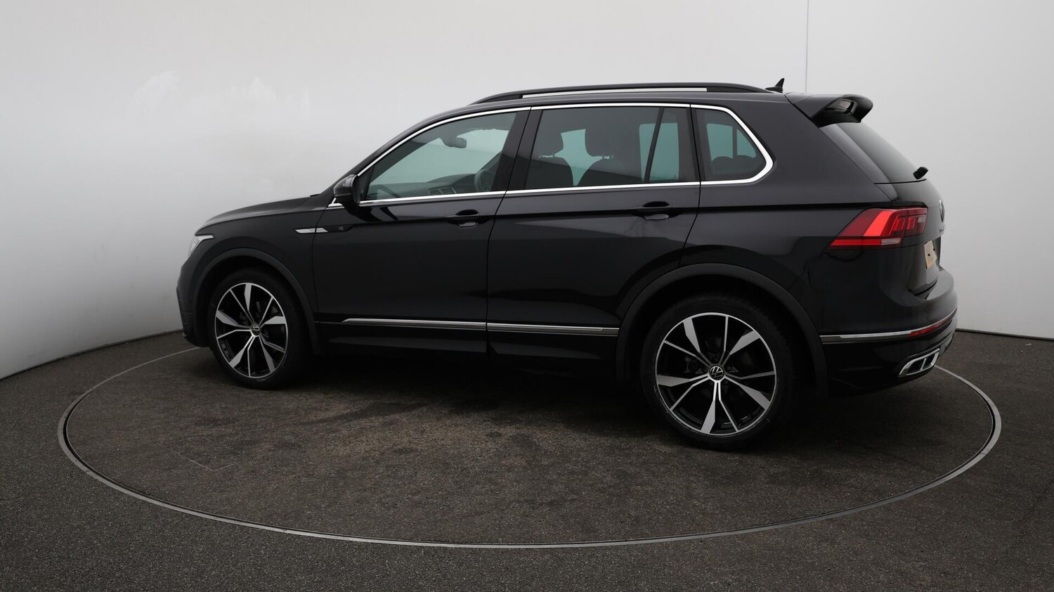 Used Volkswagen Tiguan 2021 for sale - 76013120: Photo 47