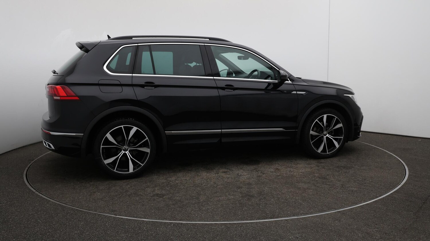 Used Volkswagen Tiguan 2021 for sale - 76013120: Photo 51