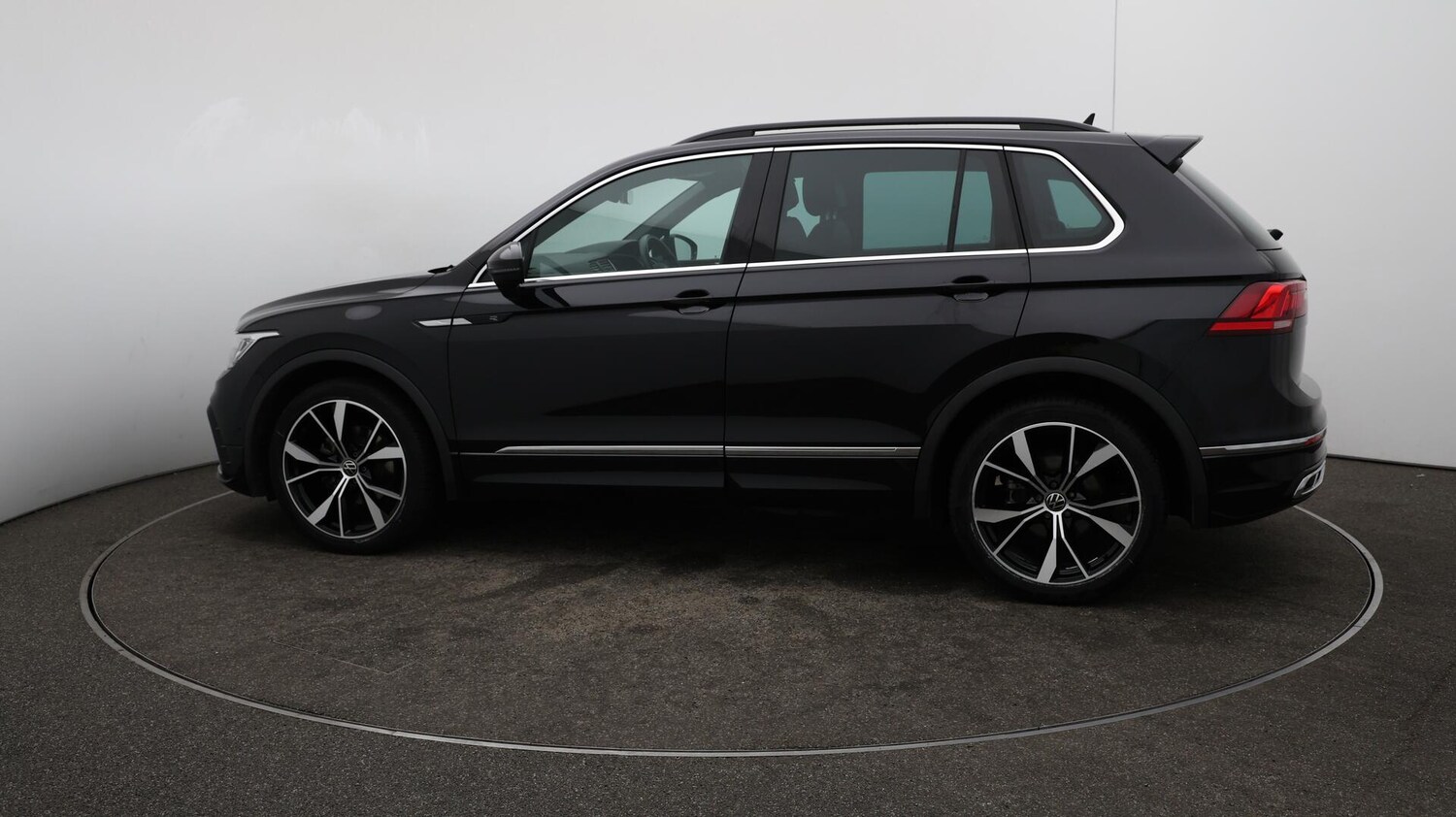 Used Volkswagen Tiguan 2021 for sale - 76013120: Photo 58