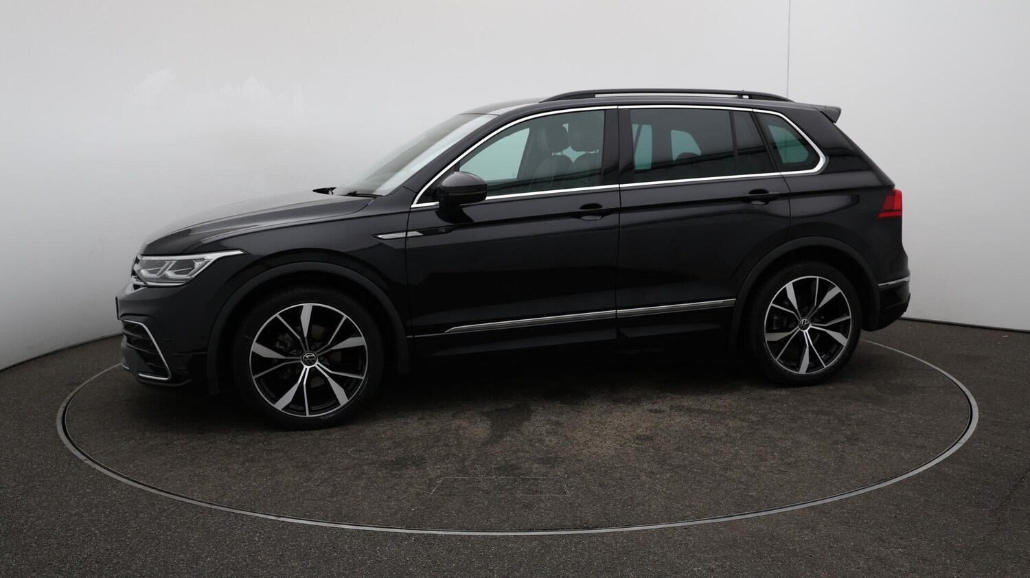 Used Volkswagen Tiguan 2021 for sale - 76013120: Photo 66