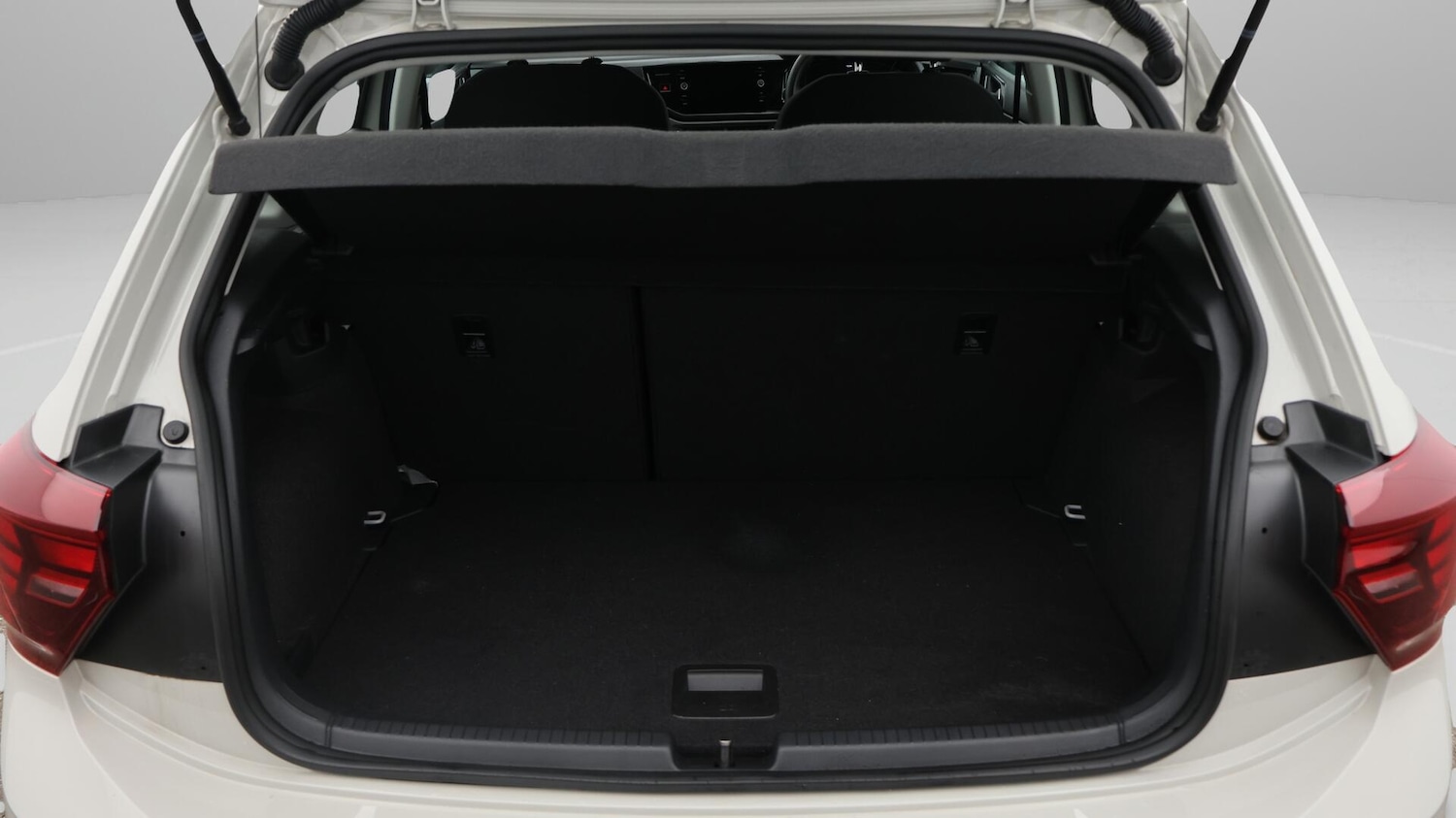 Used Volkswagen Polo 2022 for sale - 76432843: Photo 18