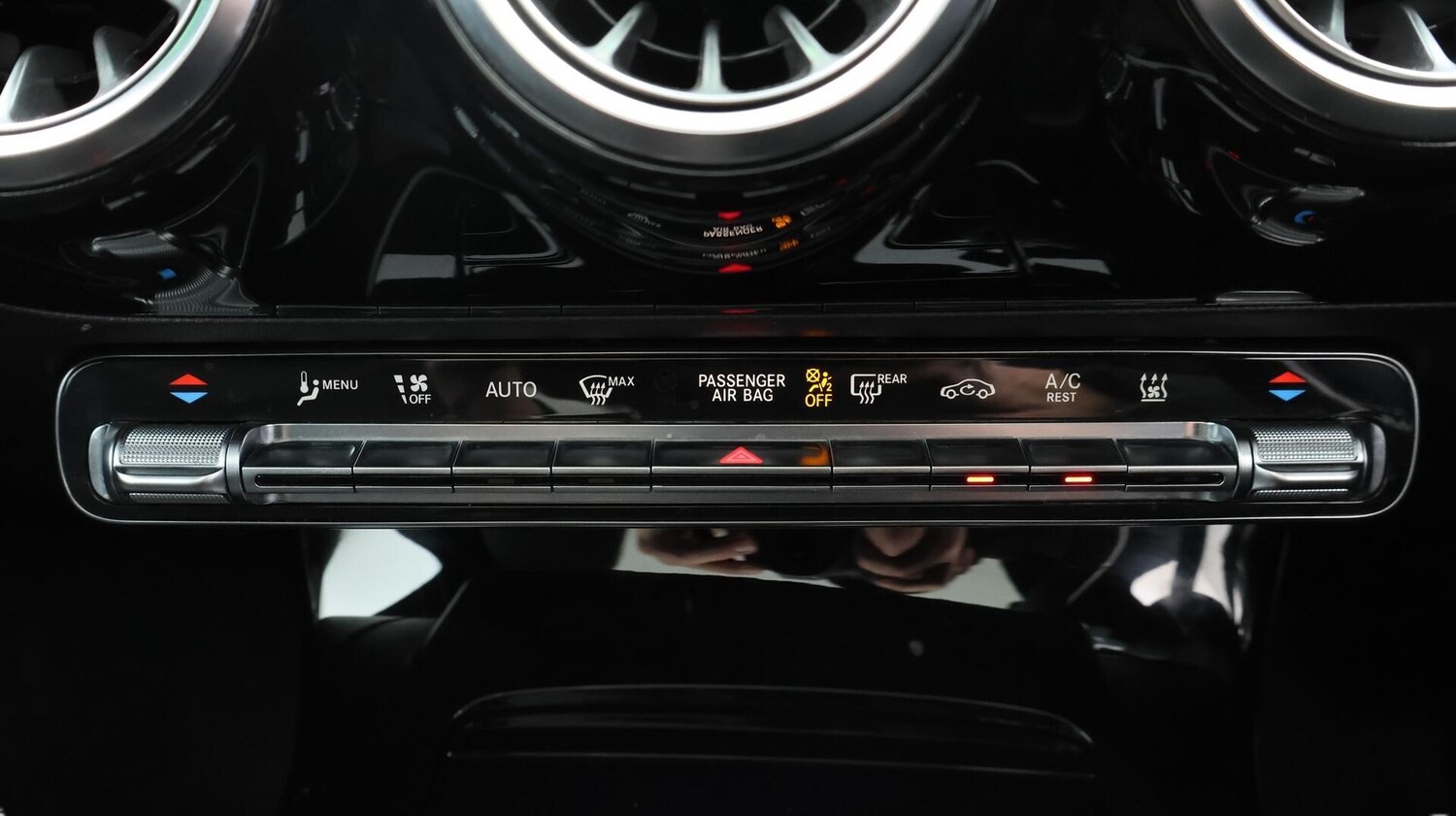 Used Mercedes-Benz CLA 2023 for sale - 76380907: Photo 12