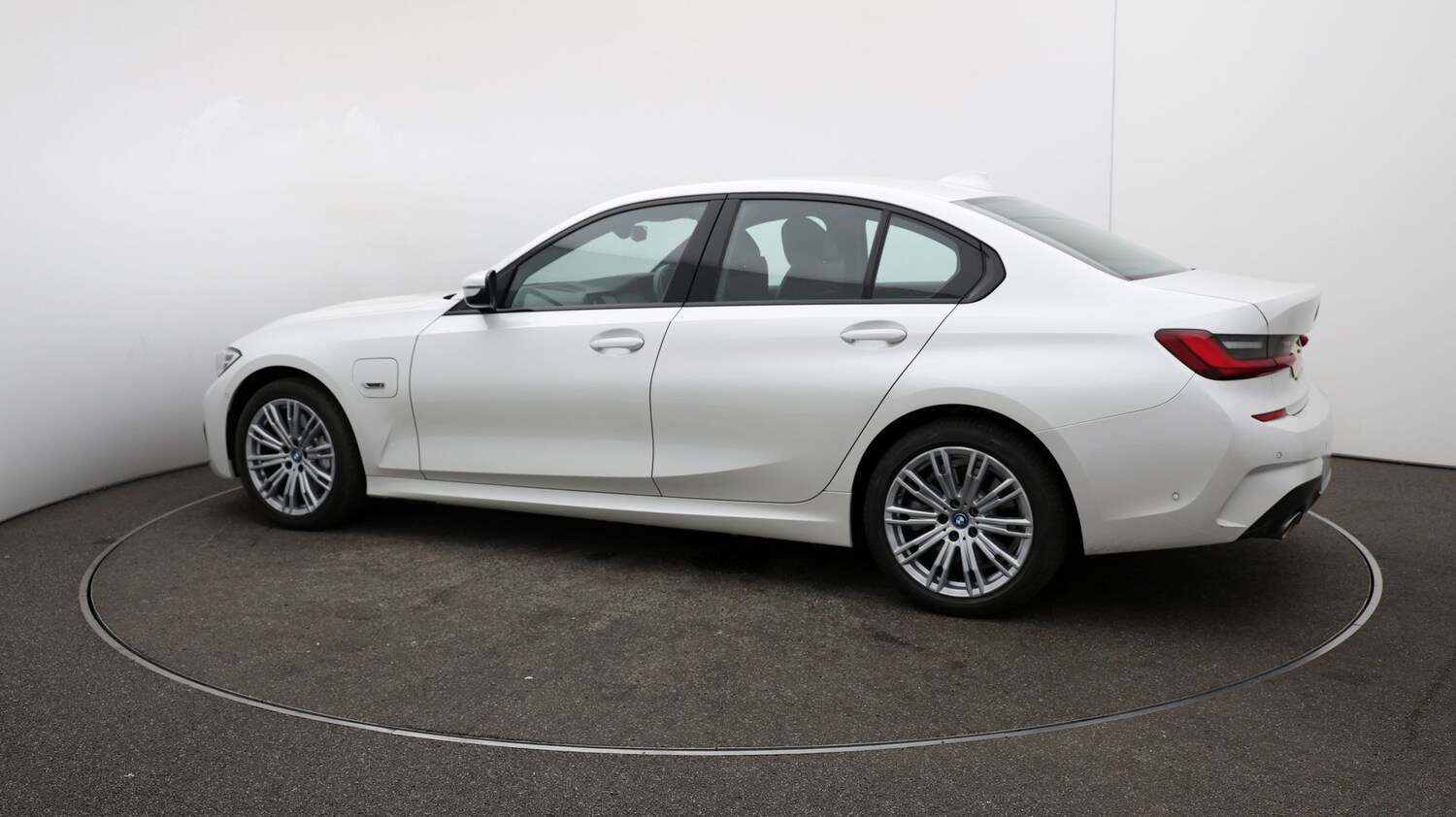 Used BMW 3 Series 2022 for sale - 76810069: Photo 40