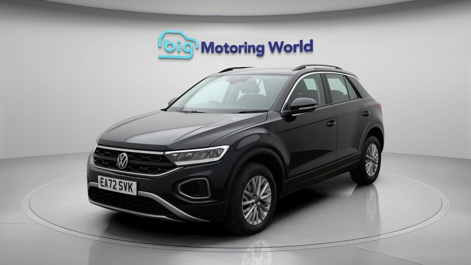 Used Volkswagen T-Roc 2023 for sale - 77570486: Photo 3