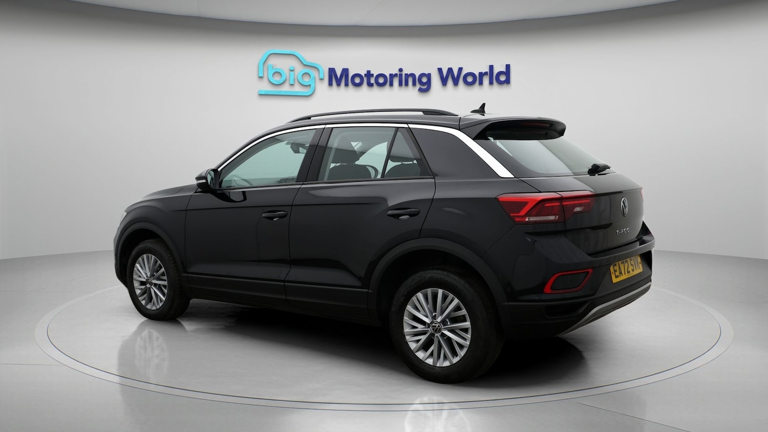Used Volkswagen T-Roc 2023 for sale - 77570486: Photo 5
