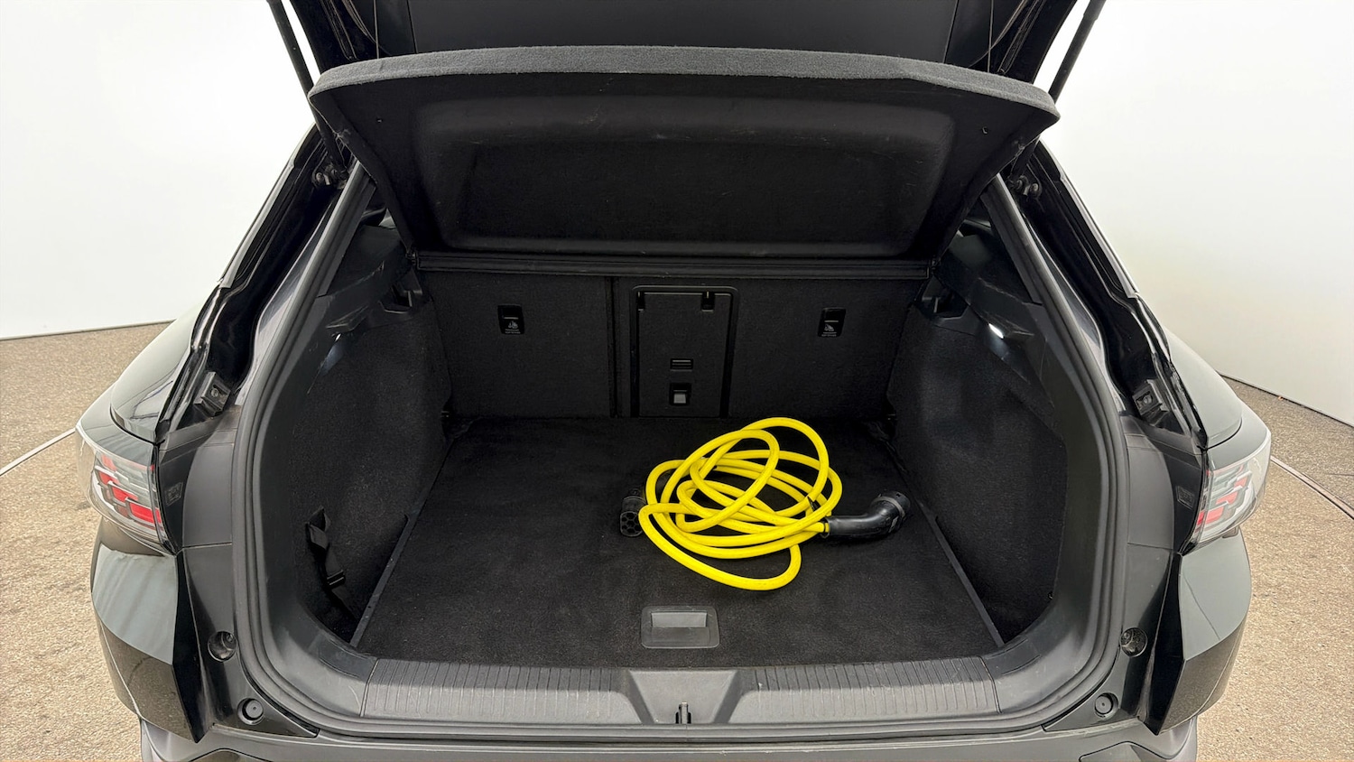 Used Volkswagen ID.4 2023 for sale - 78079343: Photo 16