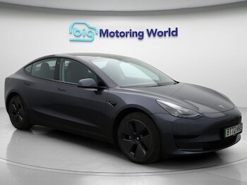 Tesla - Model 3