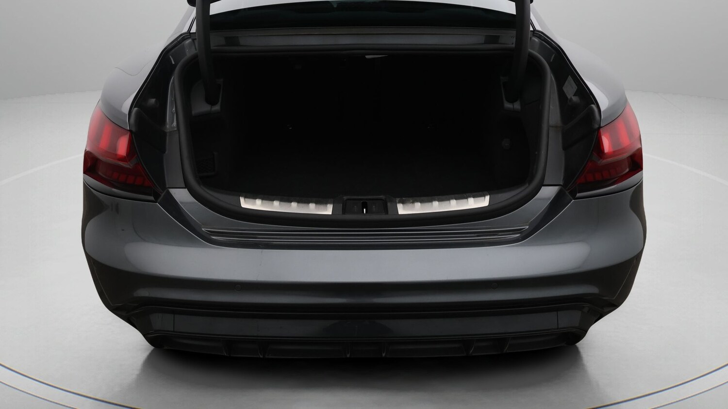 Used Audi e-tron GT 2022 for sale - 77932855: Photo 17