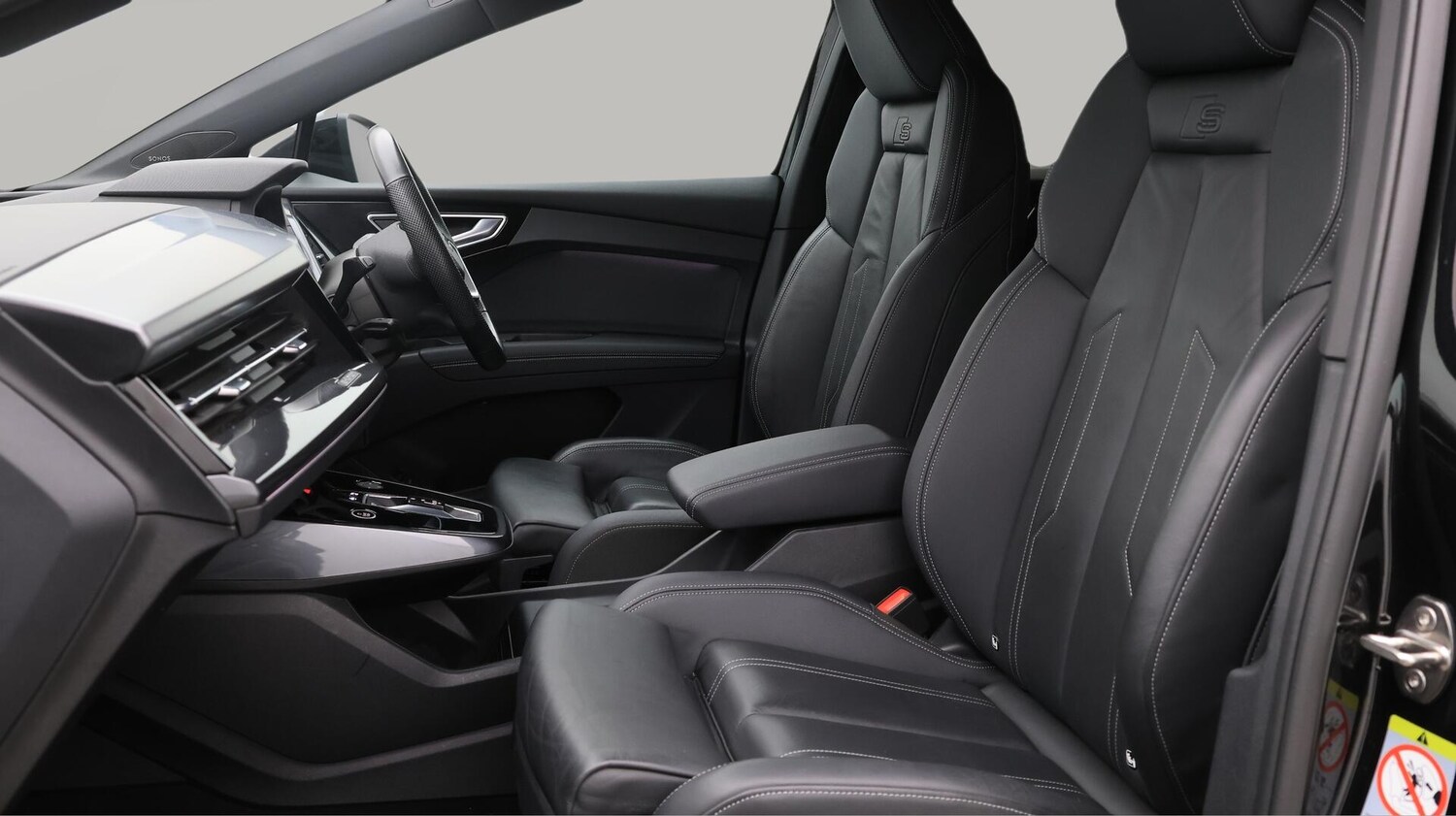 Used Audi Q4 e-tron 2023 for sale - 76473164: Photo 15