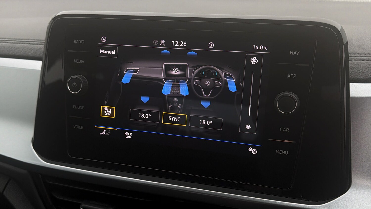 Used Volkswagen T-Roc 2022 for sale - 78223109: Photo 11